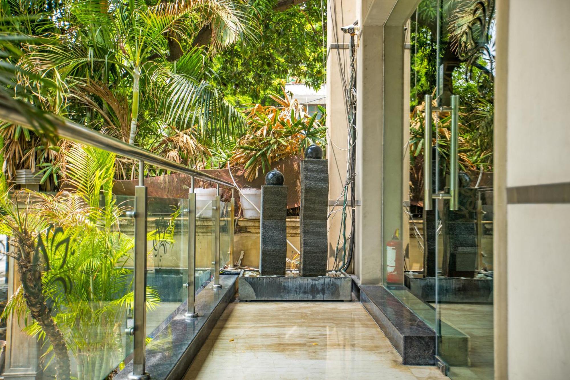 The Grand Vikalp By Saga Hotels Nowe Delhi Zewnętrze zdjęcie
