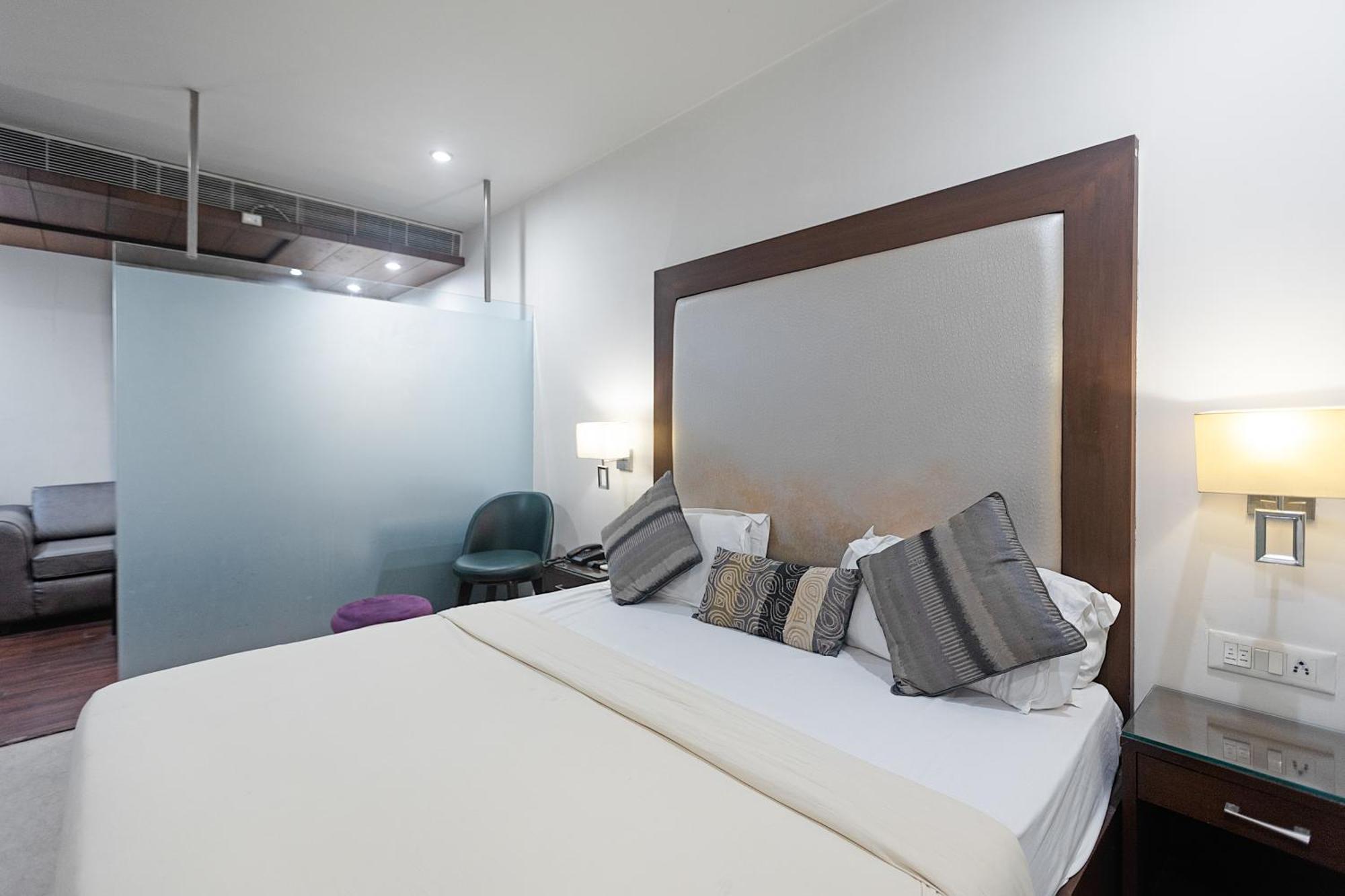 The Grand Vikalp By Saga Hotels Nowe Delhi Zewnętrze zdjęcie