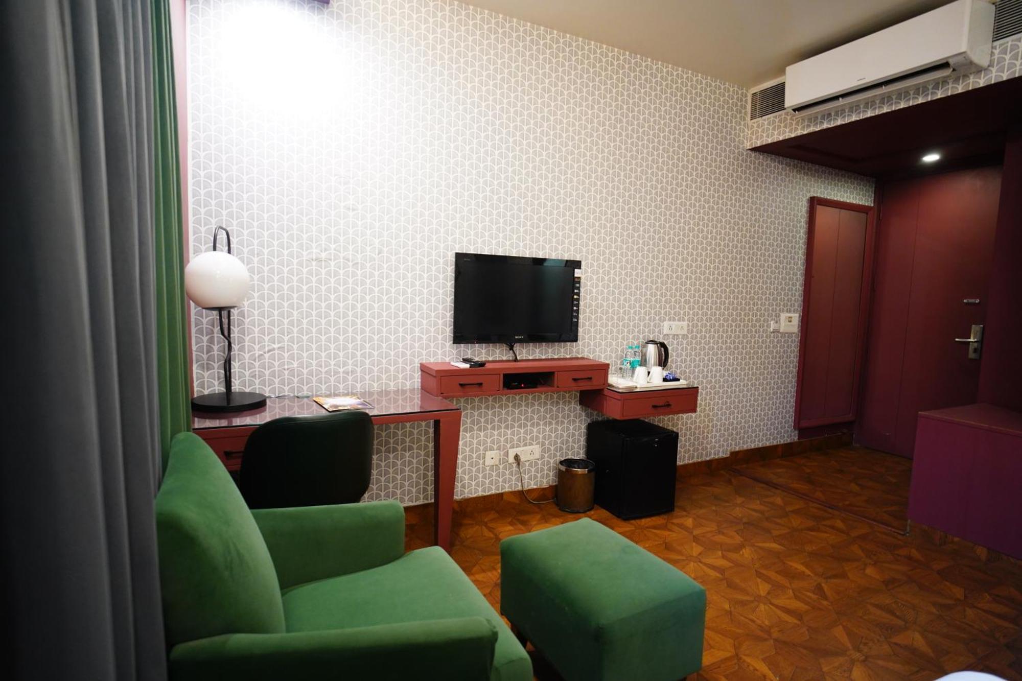 The Grand Vikalp By Saga Hotels Nowe Delhi Zewnętrze zdjęcie