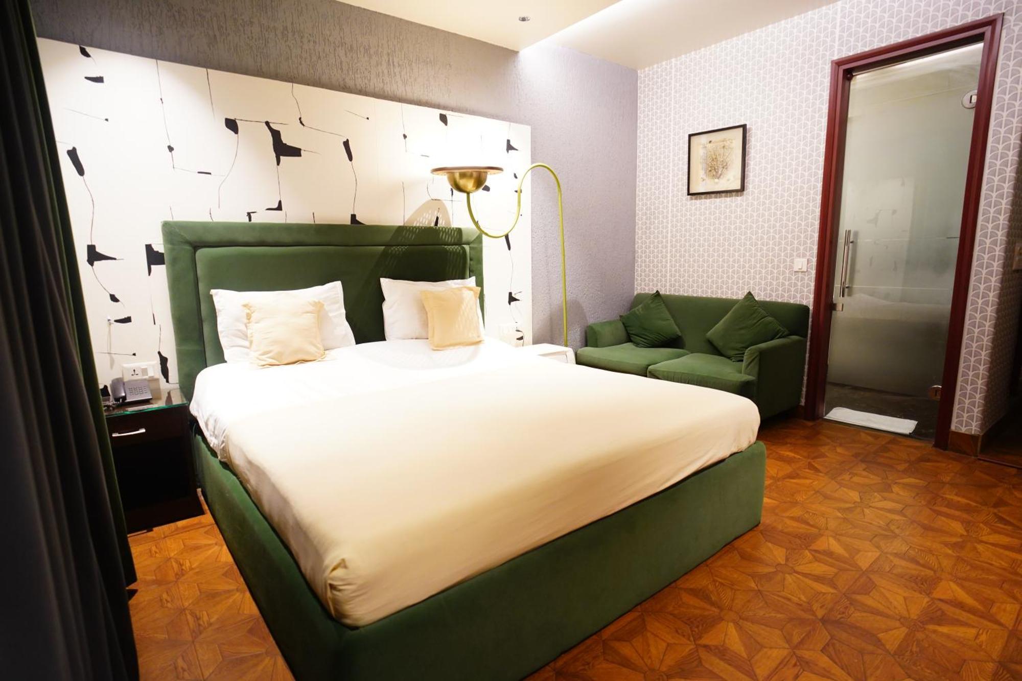 The Grand Vikalp By Saga Hotels Nowe Delhi Zewnętrze zdjęcie